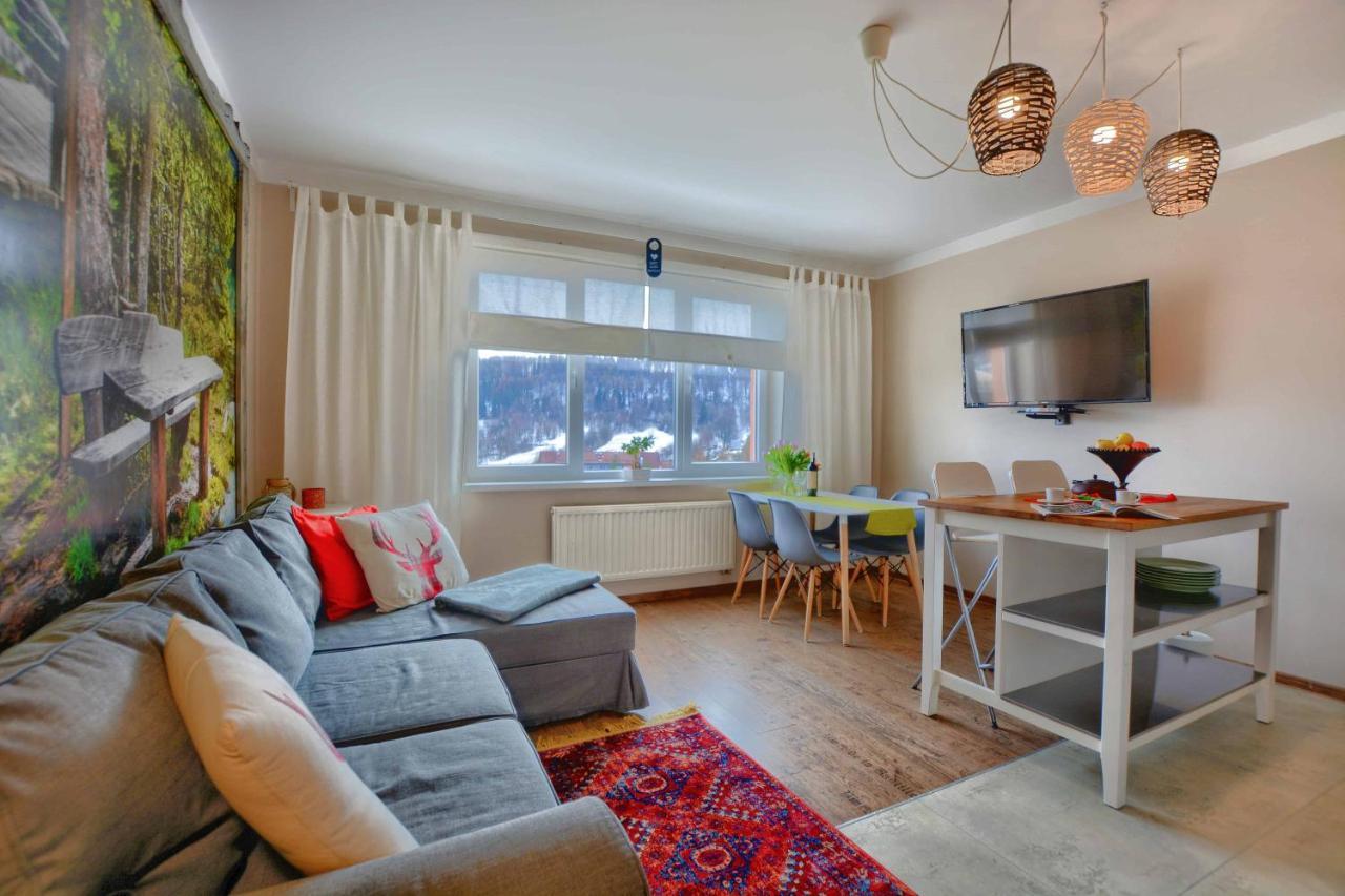 Apartament Zielona Mila Apartment อุสชิกีดอลเน ภายนอก รูปภาพ